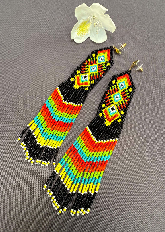 D139 - The Desert Fiesta Earring (Black)