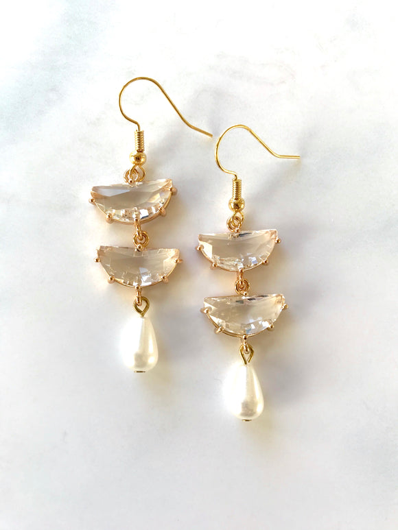 The Shannon Earring - Gold Pearl